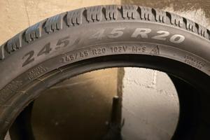 Pneumatici Pirelli M+S Termici 245/45 R 20
