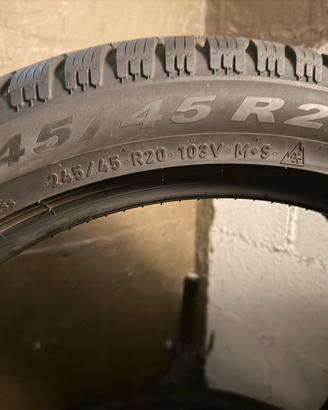 Pneumatici Pirelli M+S Termici 245/45 R 20