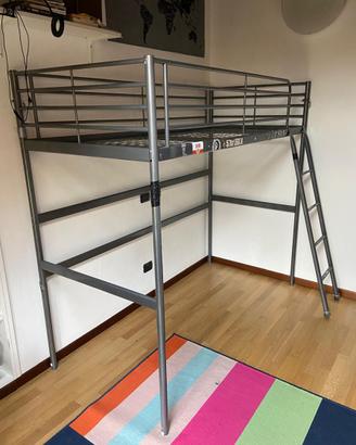 Struttura per letto alto e scrivania sottostante