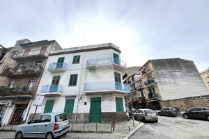 2 LOCALI A PALERMO