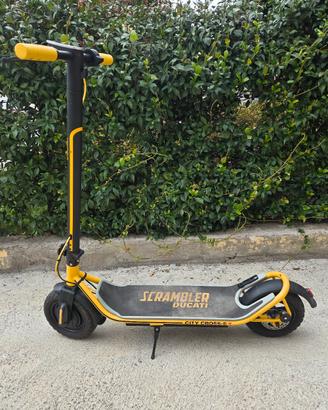 Monopattino Elettrico Ducati Scrambler