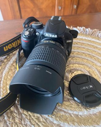 Nikon D3100 18-105 VR