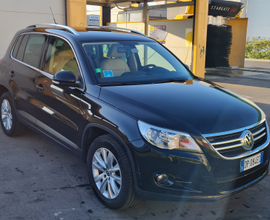 Tiguan 2.0 TDI 4motion - Uni. Pro. - interni pelle