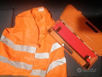 Kit Emergenza Auto Triangolo + Gilet 