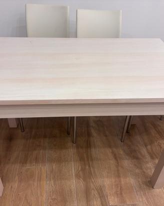 Tavolo in legno
