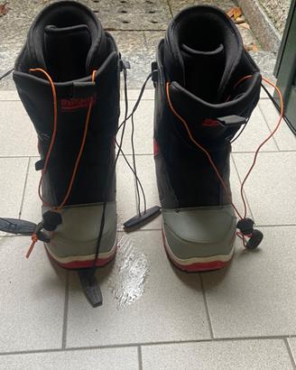 Scarpone di snowboard