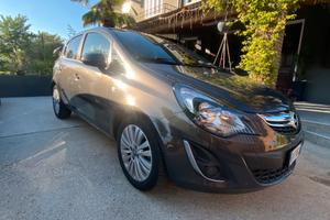 Opel corsa benzina /gpl