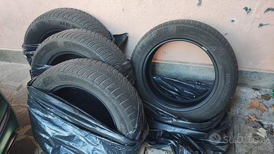 Gomme invernali Nexen "215/60 17"