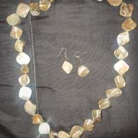 Parure collana e orecchini in madreperla vintage