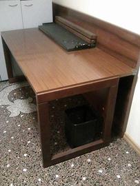 scrivania per ufficio