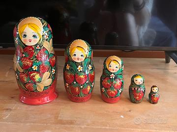 Matrioska dipinta a mano 5 pezzi