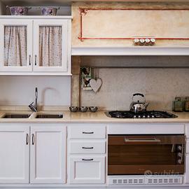 CUCINA PROVENZALE GIGLIO IN NOCE LACCATO BIANCO