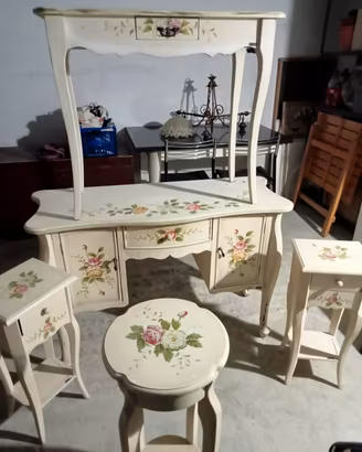 Mobili arredo 