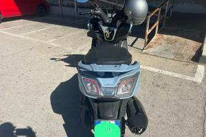 Kymco 350cc anno 2024 km 8000circa