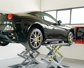 Ferrari California DTC - Pari al nuovo IVA esposta