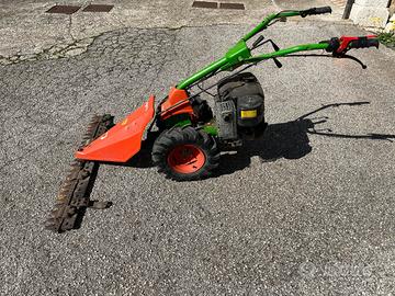 Falciatrice professionale Agria.