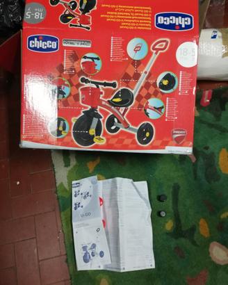 Triciclo chicco u-go