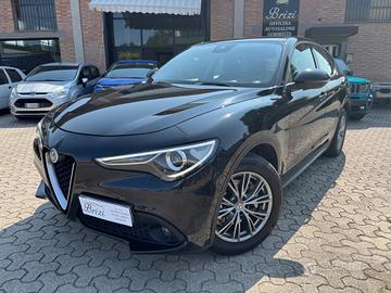 Alfa Romeo Stelvio 2.2 Turbodiesel 180 CV AT8 RWD 