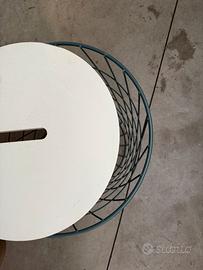 Desing comodino/porta coperte