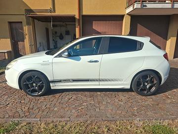 Alfa Romeo Giulietta 1.6 JTDM 105cv