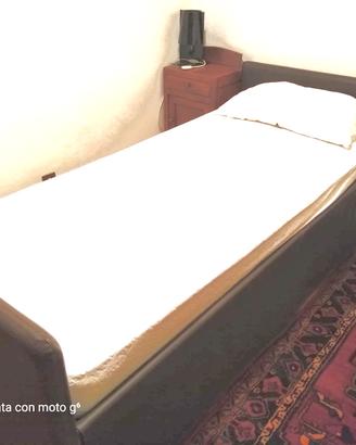 Letto singolo più uno, Flou in pelle