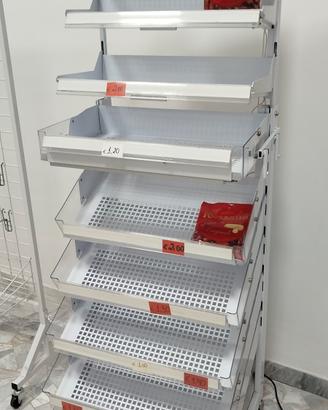 Espositore a Mensole in Metallo con LED e Carrello