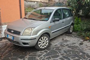 auto usata Ford fusion anno2003 