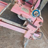 macchinetta taglia mattoni 