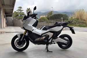Honda xadv 750 2025
