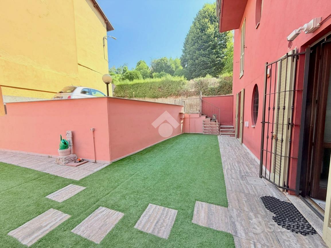 3 LOCALI A CAPIAGO INTIMIANO - Vista 3
