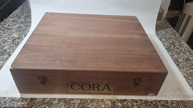 3 Bottiglie Cora con valigetta in legno