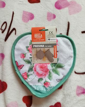 Presina cucina e forno a forma di cuore