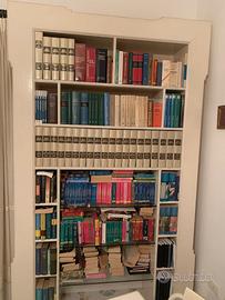 Mobile libreria in legno  a Positano