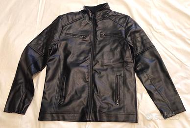 Giacca similpelle uomo stile biker colore nero.