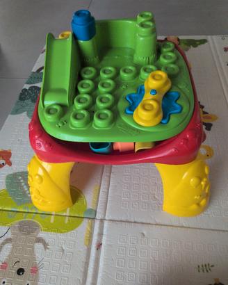 Tavolino con cubetti Clemmy per bambini