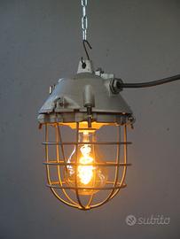VECCHIA LAMPADA INDUSTRIALE RESTAURATA
