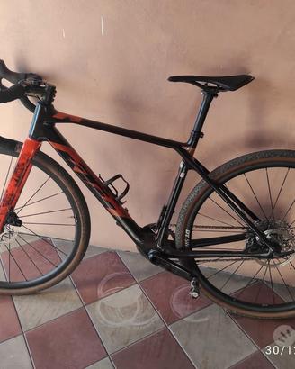 KTM x-strada master 12v