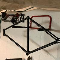 Telaio bici d'epoca per progetto fixed singlespeed