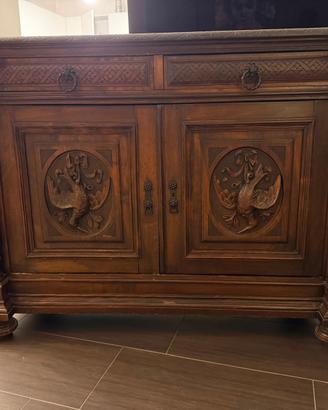 Credenza umbertina