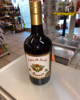 Liquore alla nocciola