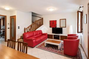 VILLA A SCHIERA A SACILE