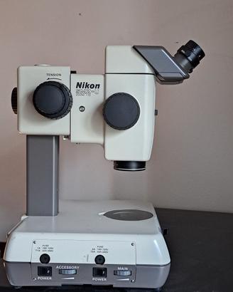stereomicroscopio binoculare NIKON SMZ-U