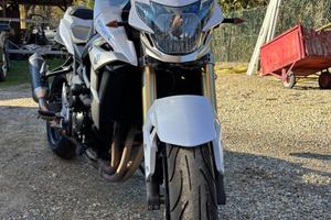 Suzuki GSR 750 - 2011