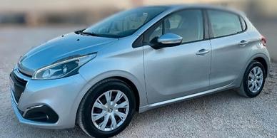 Peugeot 208 1.6 bluehdi 75 cv neopatentati 