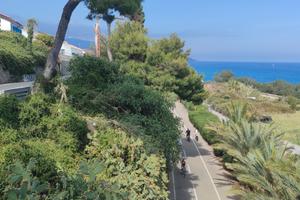 Bilocale Indipendente fronte mare