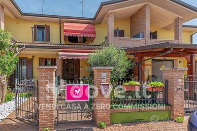 Villa di 150 m² con 4 locali e box auto a Curtaton