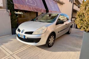 Renault Clio Storia 1.2 3 porte Confort