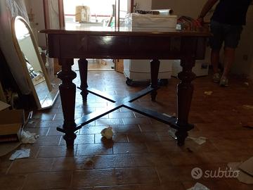 Tavolo antico
