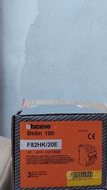Interruttore Magnetotermico Bticino F82HK/20E