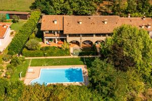 3 LOCALI A SAN FELICE DEL BENACO